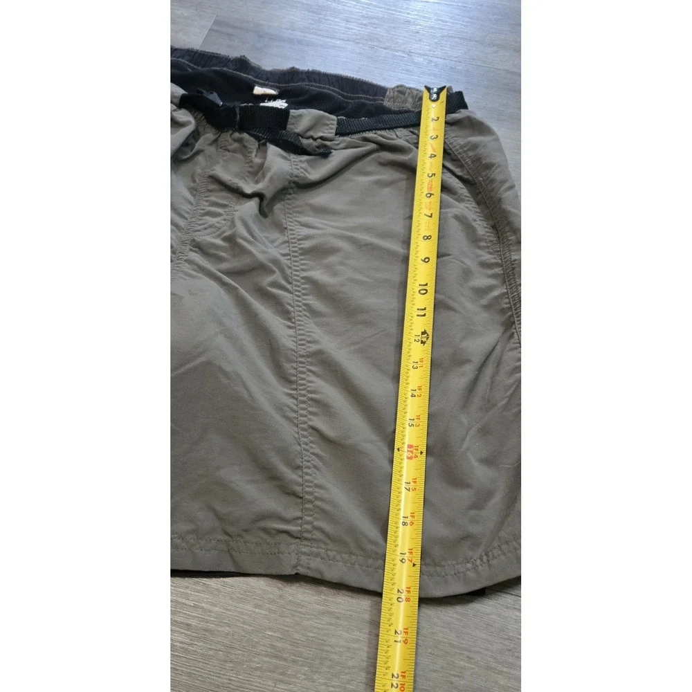 L.L. Bean 100% Nylon Pull-On Bike Shorts Built-In Liner 6
